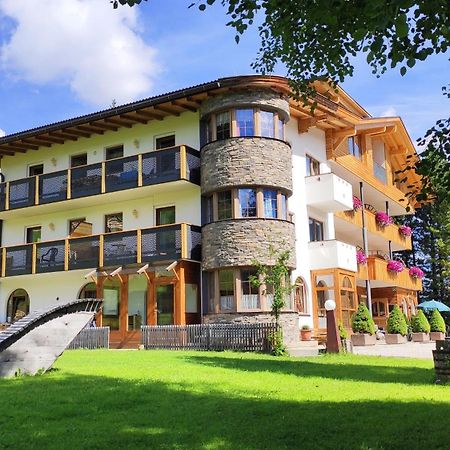 Guesthouse Rungg Badia  Exterior foto