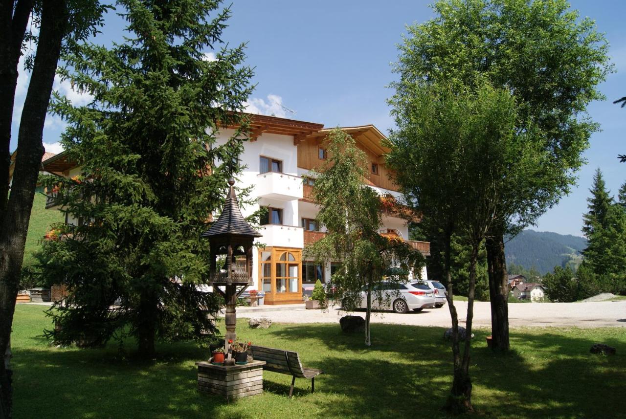 Guesthouse Rungg Badia  Exterior foto