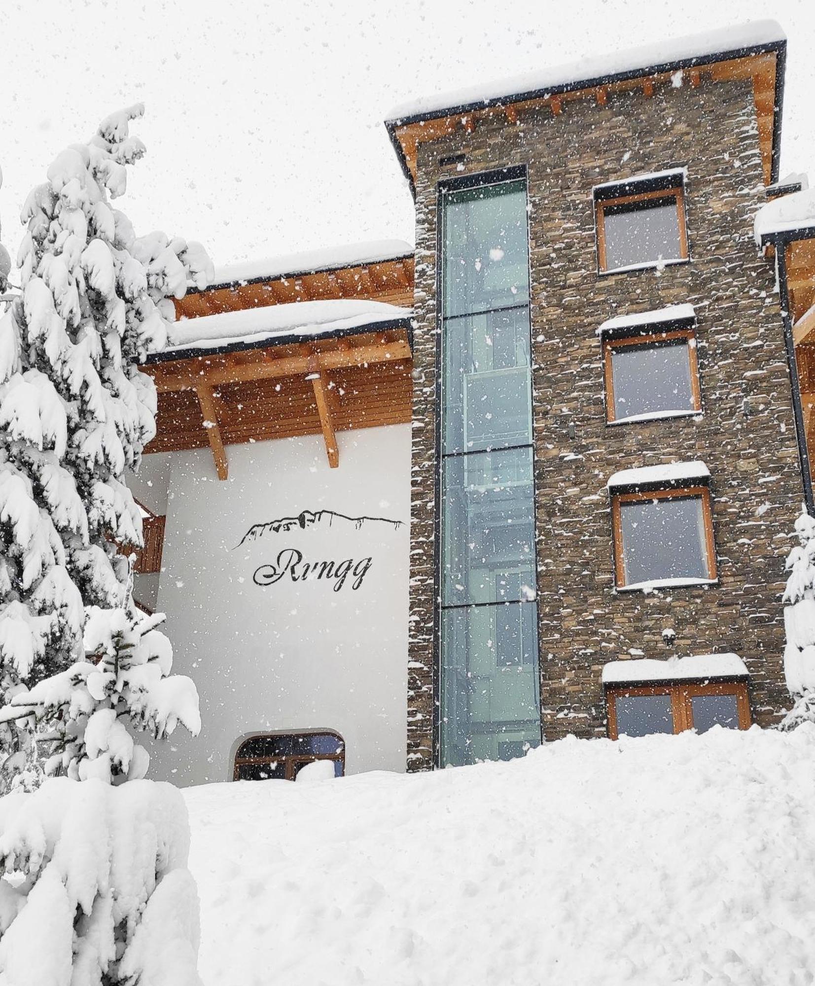 Guesthouse Rungg Badia  Exterior foto